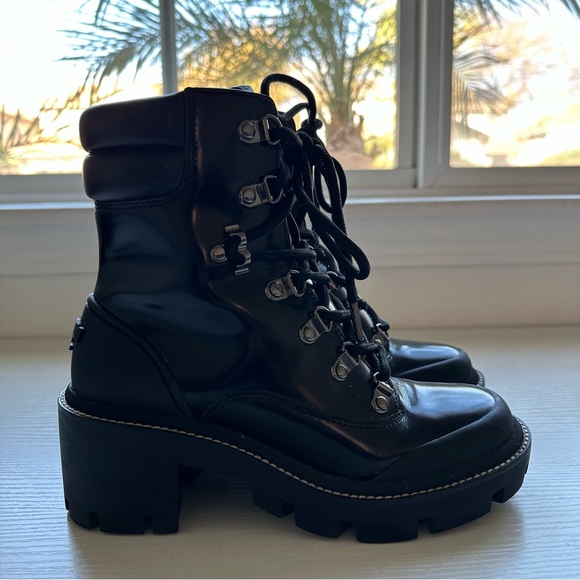 Tory Burch Lug Boot Black Women's - Picture 14 of 15